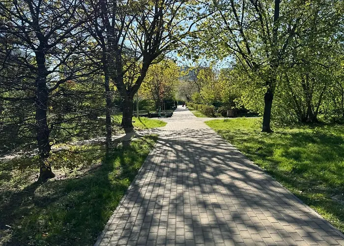 Rocco Z Ogrodkiem Blisko Morza *