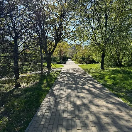 Rocco Z Ogródkiem Blisko Morza *